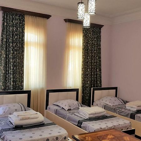 Guest House Luka บาทูมิ ภายนอก รูปภาพ