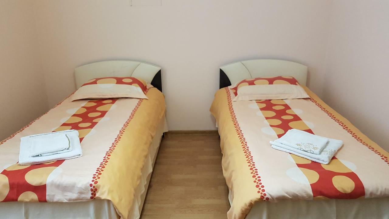 Guest House Luka บาทูมิ ภายนอก รูปภาพ